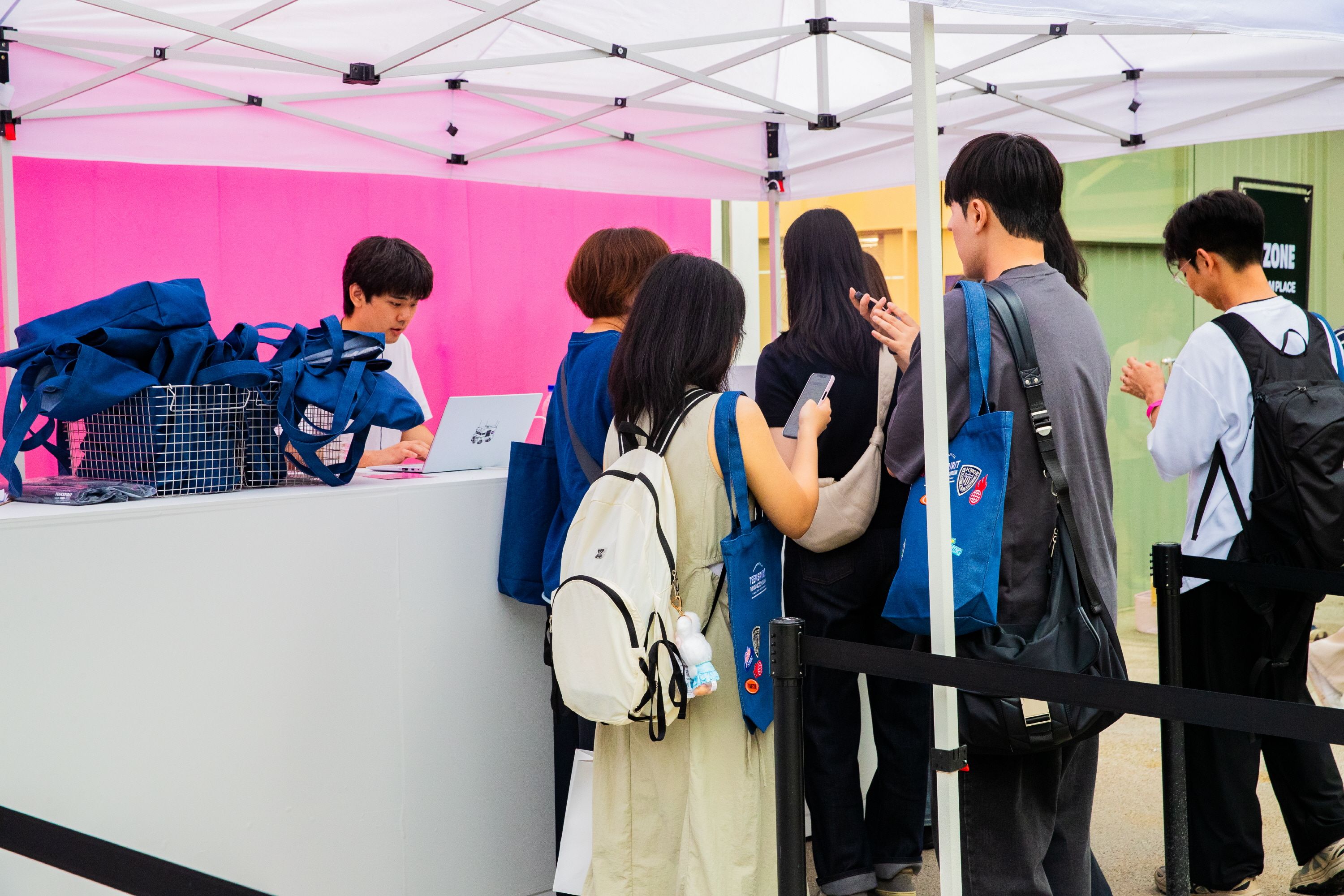 YONG_06161523_0020.jpg